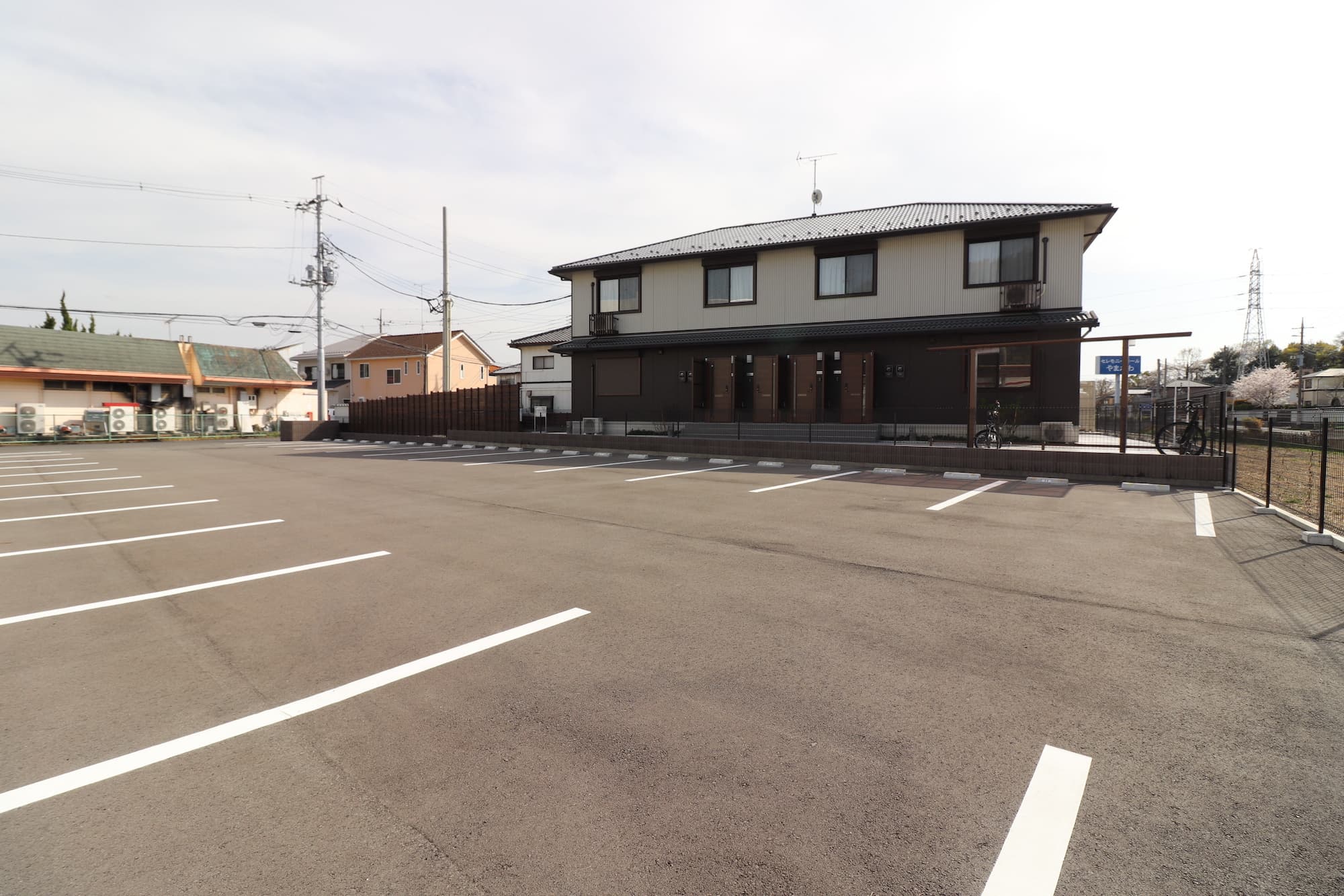 月極駐車場（通常サイズ）