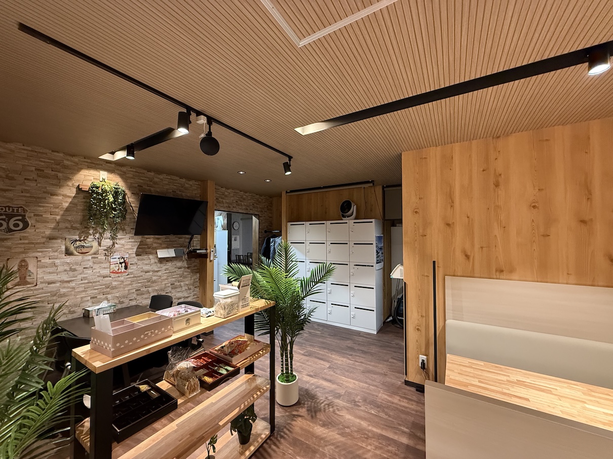 さくら屋 カフェ風スタッフ休憩スペース